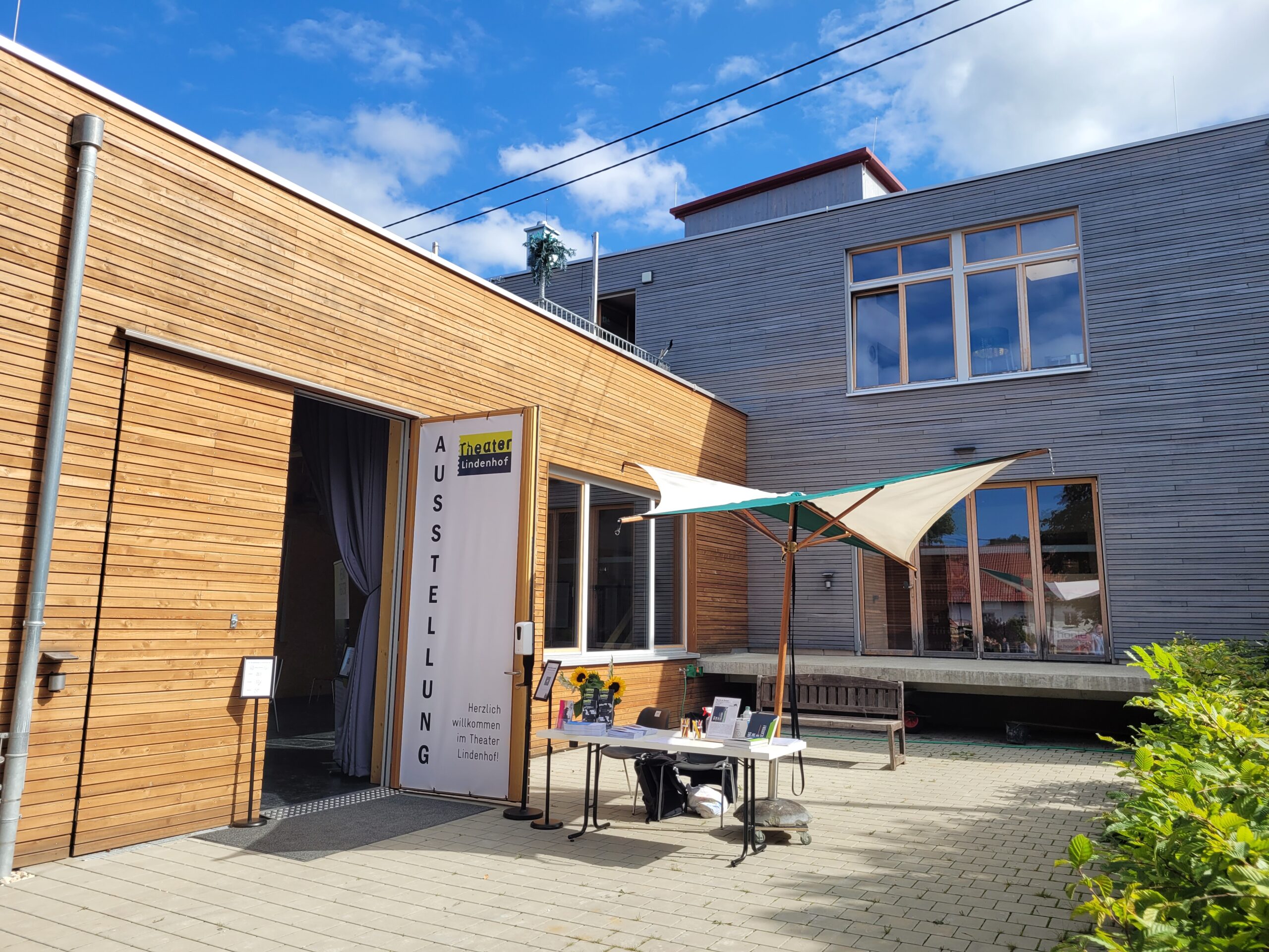 OFFENES HAUS & SPIELZEITVORSTELLUNG